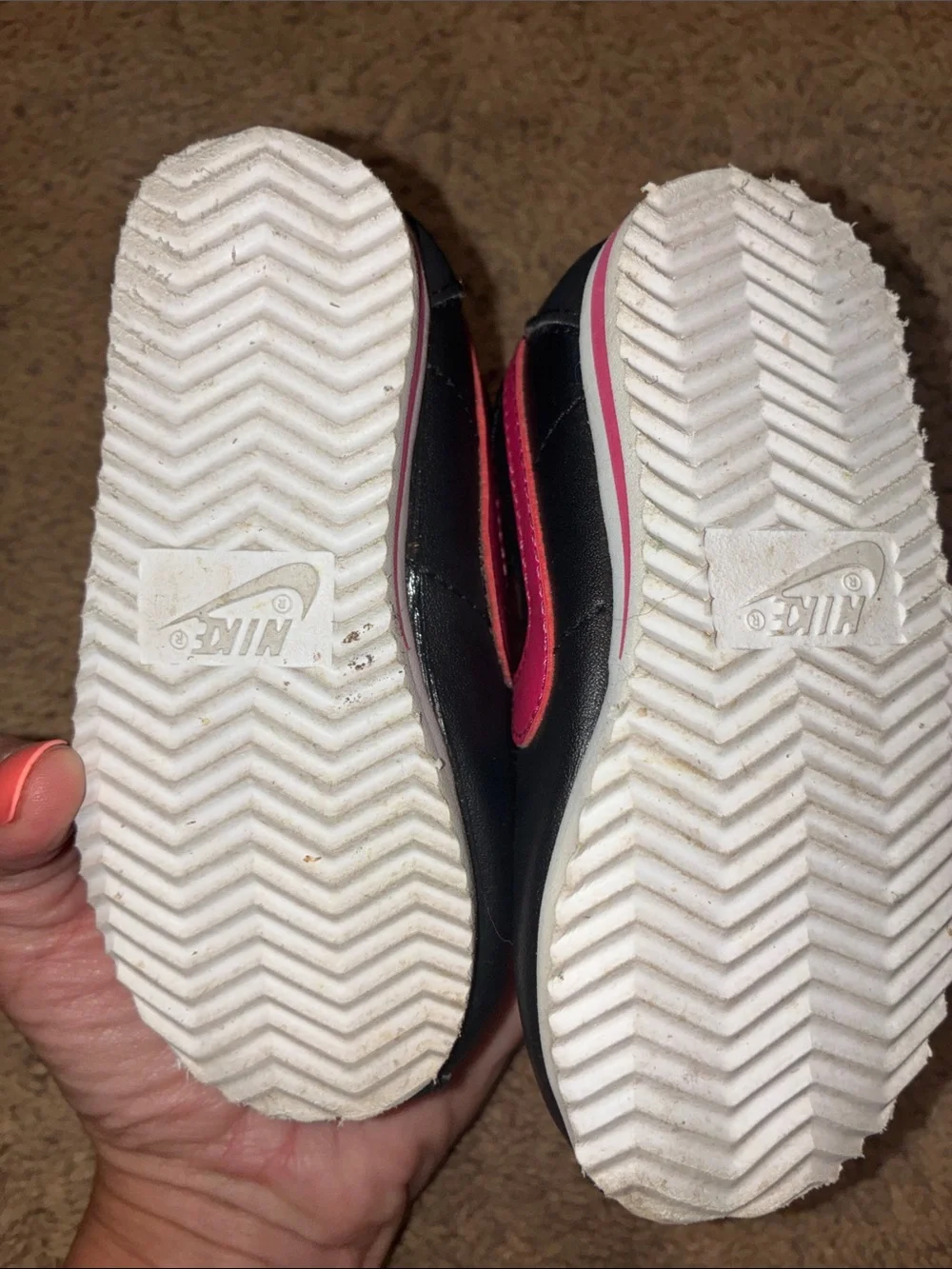 Nike Kids Black & Pink Swoosh Lace-Up Sneakers